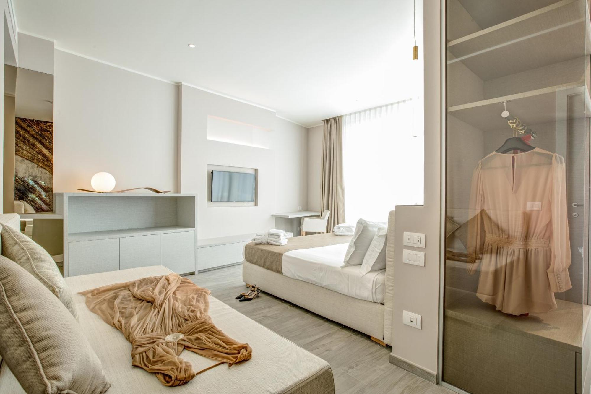 Hotel Luxor Milano Marittima Exterior photo